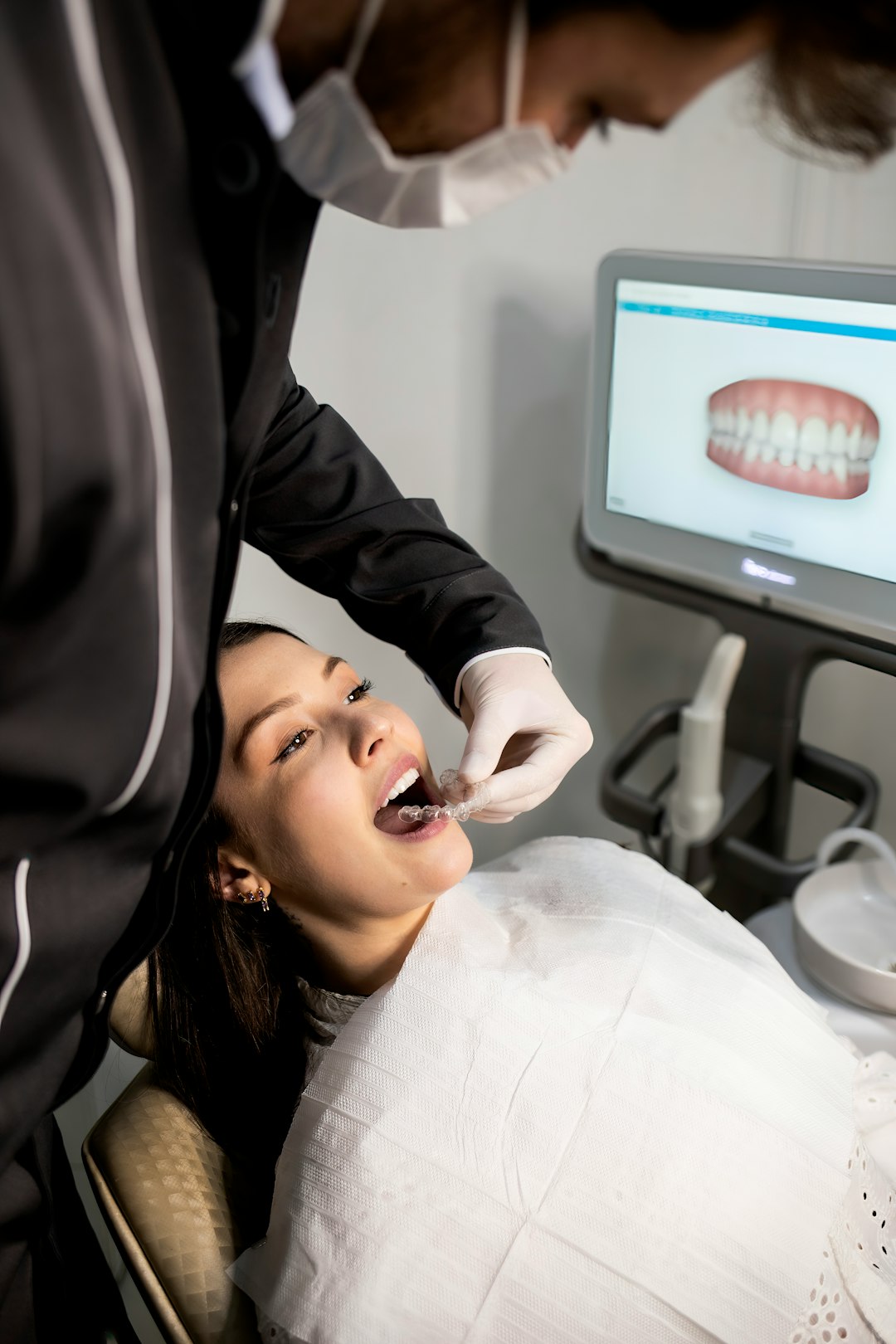 Ultrasonic Scaling & Polishing